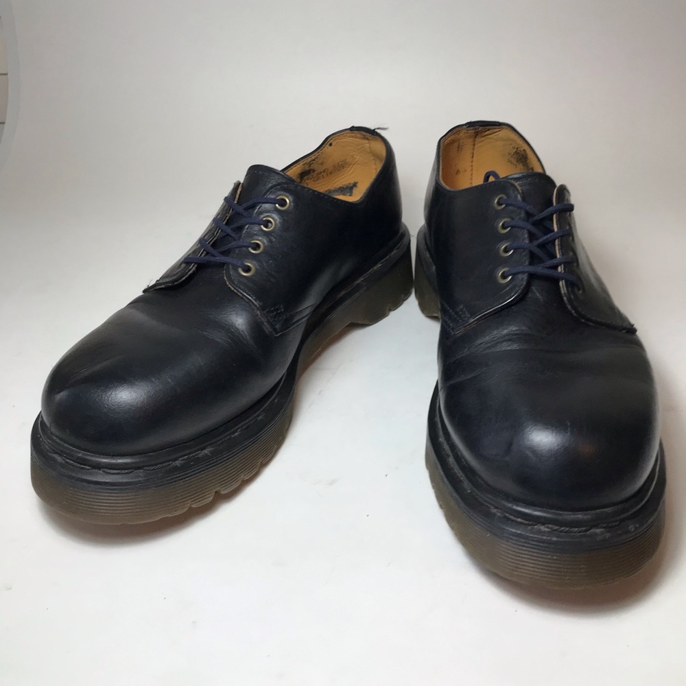 Dr. Martens Oxford in Black- Size 5